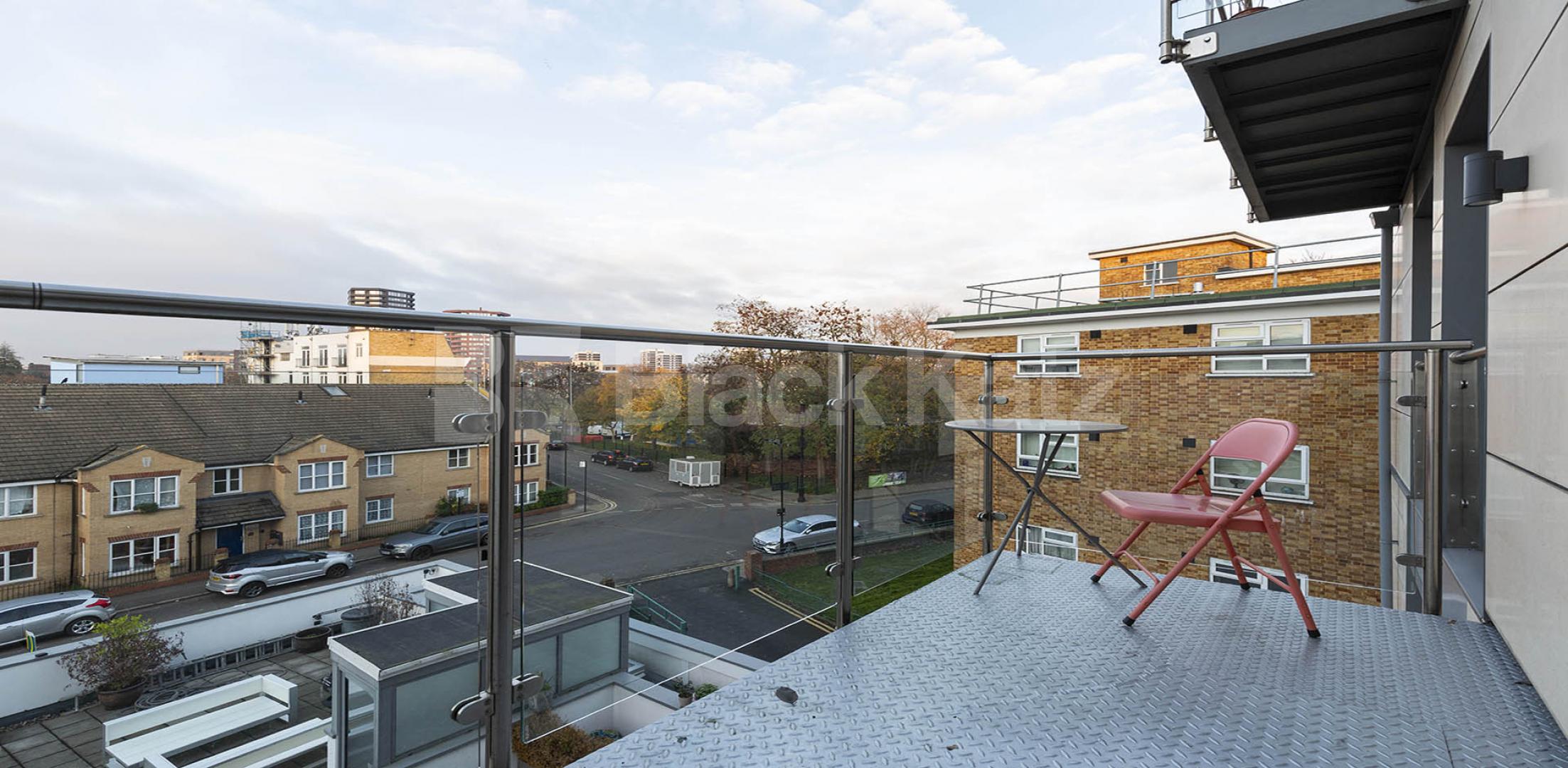 			2 Bedroom, 1 bath, 1 reception Apartment			 Mintern Street, OLD STREET-SHOREDITCH PARK
